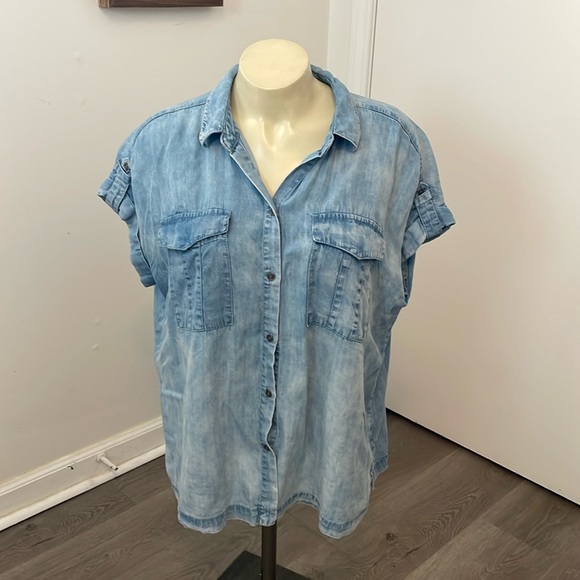 Jane & Delancey Oversized Chambray Shirt - Picture 1 of 7